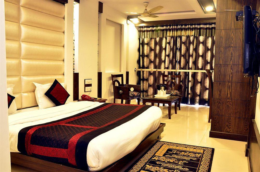 Hotel The Singh Empire, New Delhi