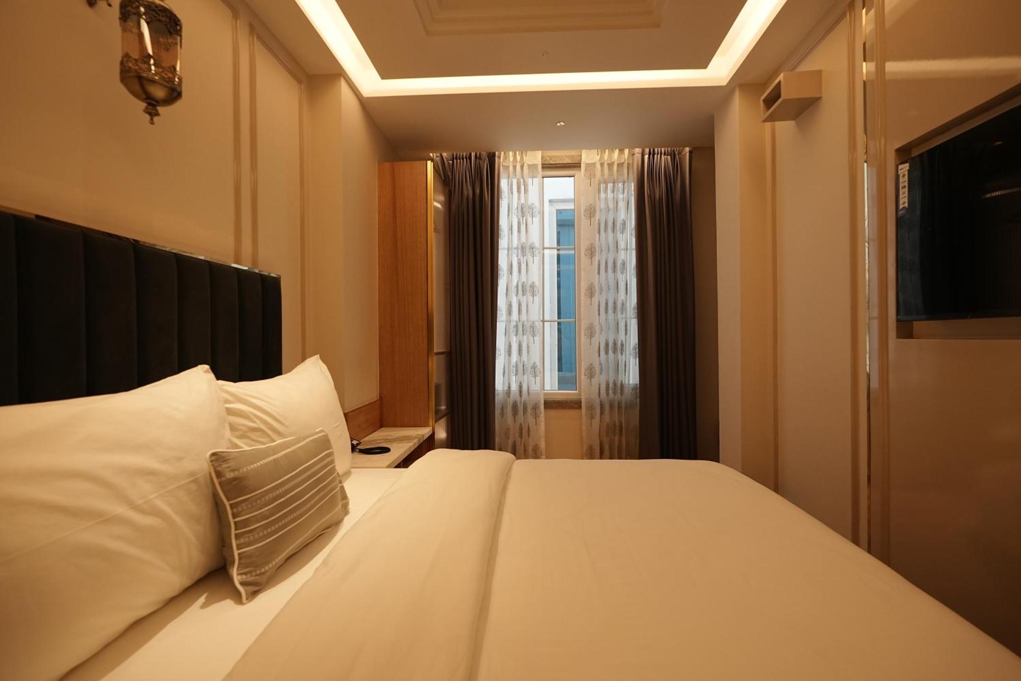The Singh Empire,new Delhi Hotel 4*